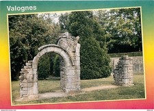 50 - Valognes - Vestiges du passé - Le Jardin Public et l'Arche de l'Ancien Prie