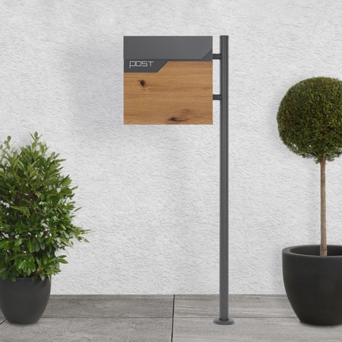 Boîte aux lettres sur - , pied
