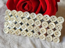 Plaque lot 36 boutons anciens