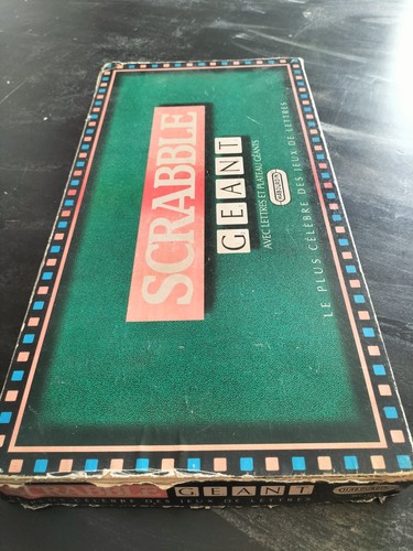 Ancien scrabble géant - ancien,