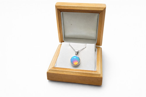 Natural ethiopian opal pendant - natural,