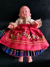 PETITE POUPEE ANCIENNE CELLULOID FOLKLORIQUE 