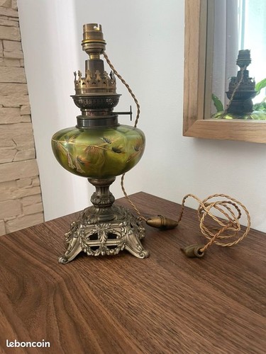 Ancienne lampe pétrole - ancienne,