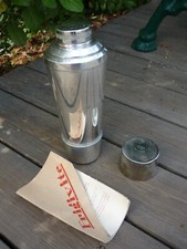 Shaker Art Déco en métal