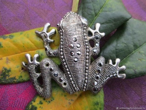 Broche grenouille ancienne - broche,