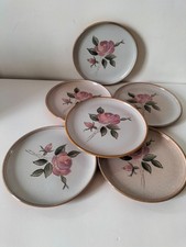 6 assiettes plates en grès