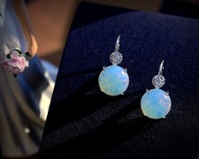 Boucles d'oreilles Dormeuse Argenté Art Deco Demi Perle Pierre de Lune Syn. SC2