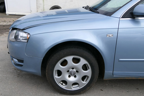 Audi aile de poule - a4,
