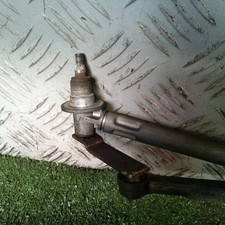 Moteur essuie glace avant