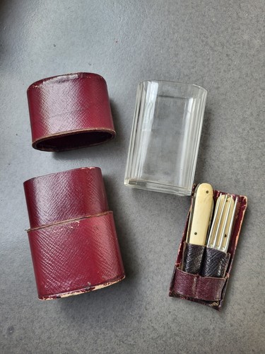 Ancien nécessaire déjeuner - ancien, a