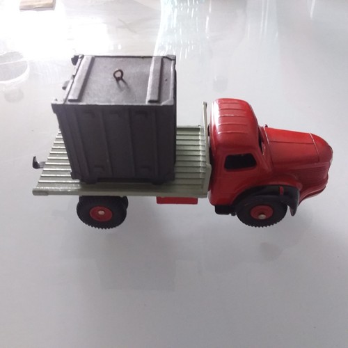 Dinky toys camion berliet - 34,