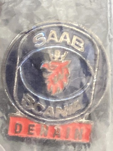 Pin logo saab camion - logo,