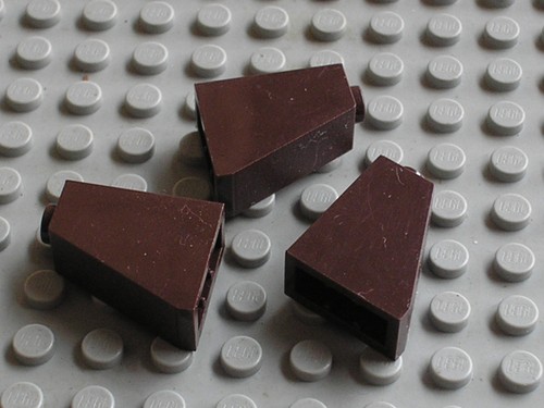 Lego dkbrown slope brick - dkbrown,