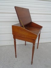 Slant front schoolmaster - slant,