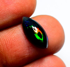 Cabochon opale éthiopienne