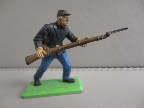 32 britains deetail - britains,