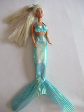 BARBIE en ROBE SIRENE avec BOUCLES D'OREILLES - Années 80-90 - 260-1-1