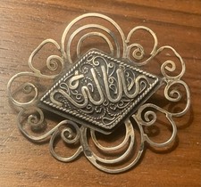 ancienne broche en filigrane d'argent calligraphie arabe poinçon crabe