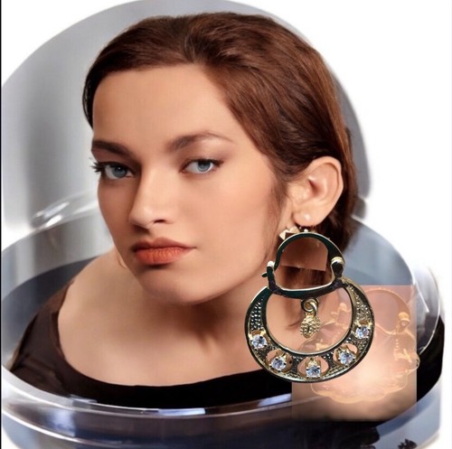 Jolie paire boucles - , de