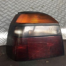 Feu arriere principal gauche