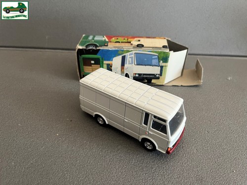 Ancienne miniature voiture - miniature,