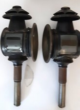 Paire d’anciennes lanternes