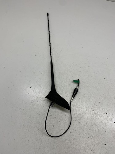 Peugeot 308 2009 - antenne, gps