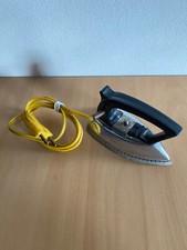 Ancien Petit FER à REPASSER enfant Jouet ELECTRIQUE de collection  ( non testé )