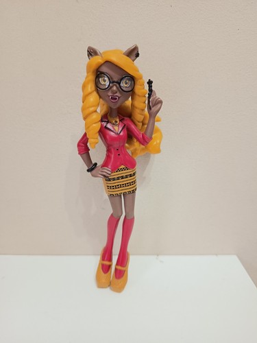 Monster high figurine - high, clawdia