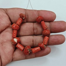 Perles de corail vintage