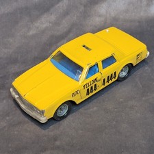 Petite voiture miniature