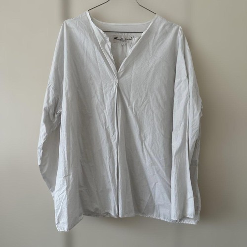 Manuelle guibal slit - slit, neck
