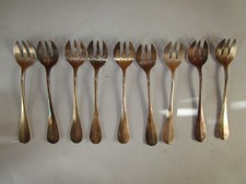 9 fourchettes à huitres en