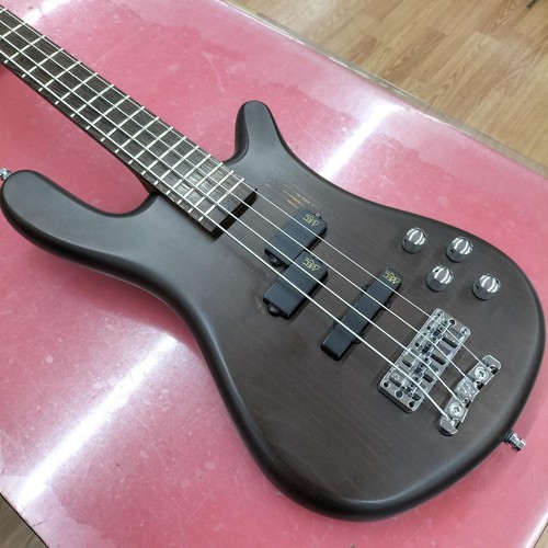 Guitare basse électrique