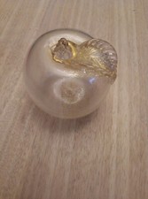 Pomme en verre soufflé de Murano