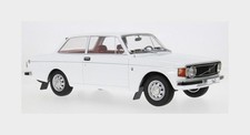 1:18 MCG Volvo 142 1973 White