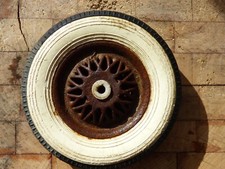 ROUE POUR VOITURE à PEDALE ANCIEN 1960/70 ? vintage collection
