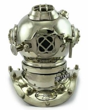 Casque de plongée chromé