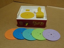 Tourne Disque FISHER PRICE 2014 avec ses 5 disques