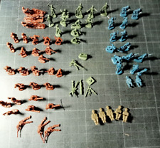 Lot de 59 petits soldats