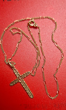 joaillerie ; croix et chaine plaqué or