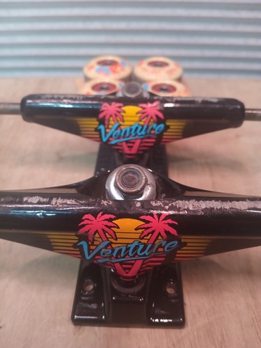 Venture skateboard trucks - venture,