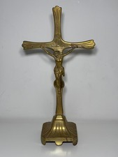 Crucifix sur pied en laiton