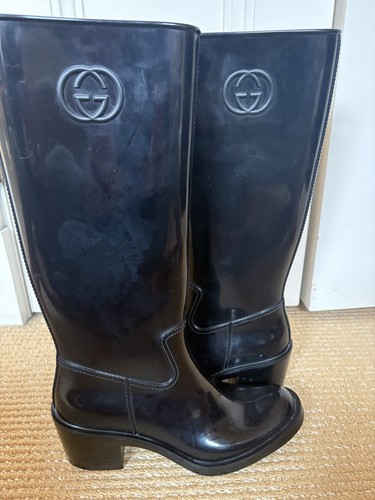 Gucci black knee high rubber - black,