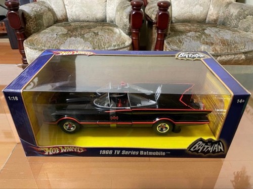 Hot wheels batmobile tv - hot,