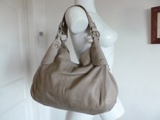 SAC BESACE MINELLI CUIR SOUPLE TAUPE PORTE EPAULE OU MAINS BON ETAT