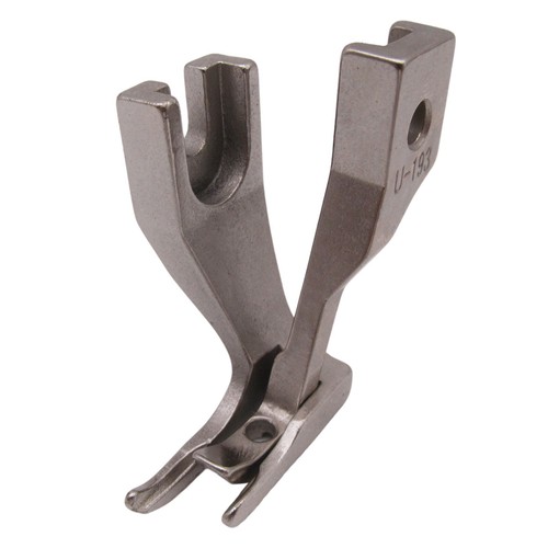Dents étroites pied - étroites, qui