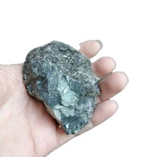 Emeraude pierre brute 202 g /