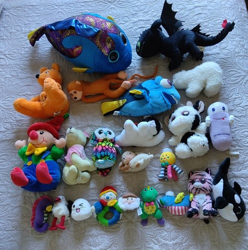 Lot peluches - de, 23