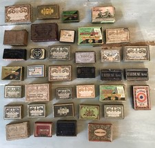 Gros Lot  Boites De Plumes